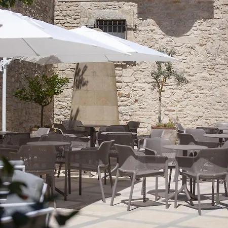 호텔 Il Carmine Dimora Storica 3*