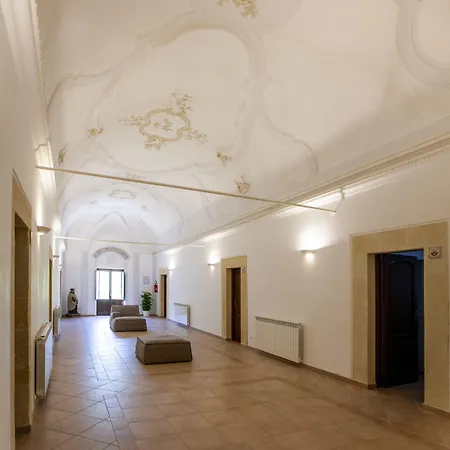 호텔 Il Carmine Dimora Storica 3*